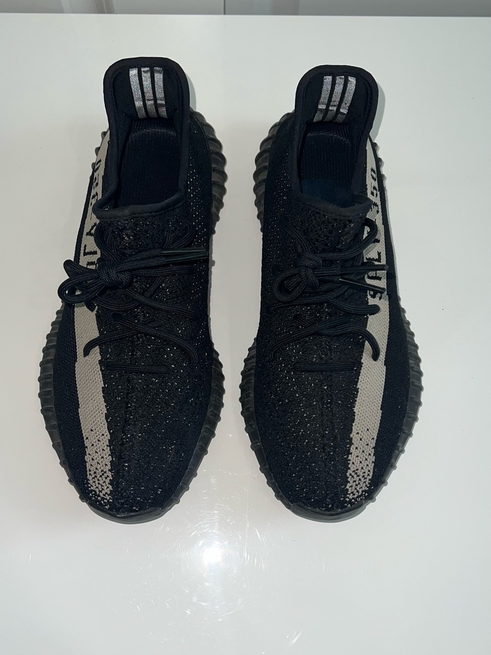 Size 10 - adidas Yeezy Boost 350 V2 Low Oreo